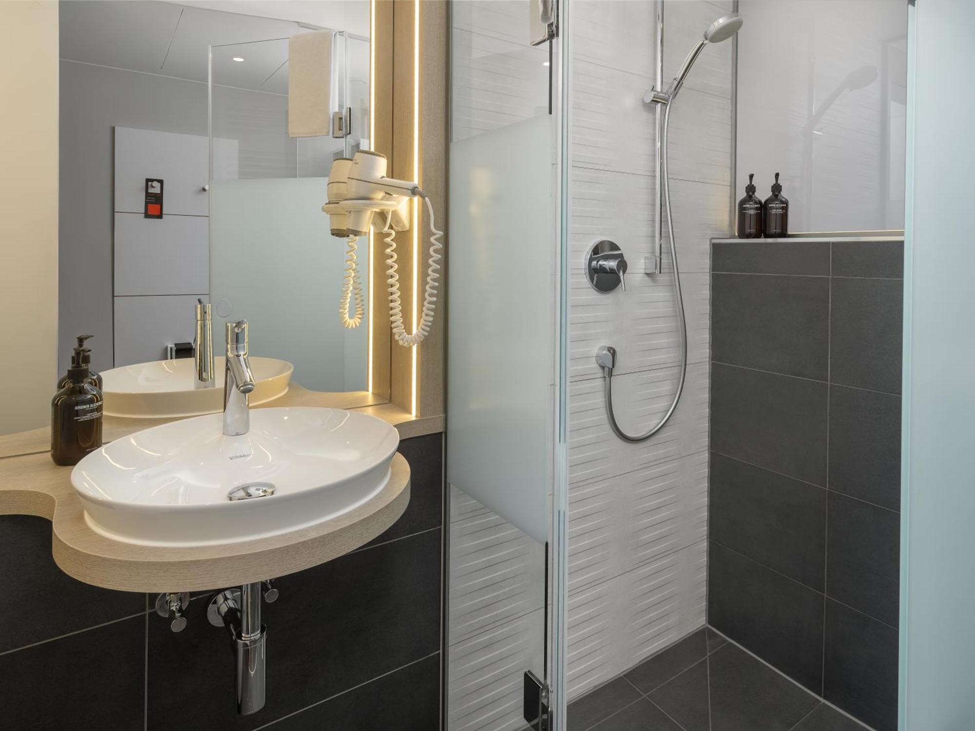 Boutique Atrium 4*