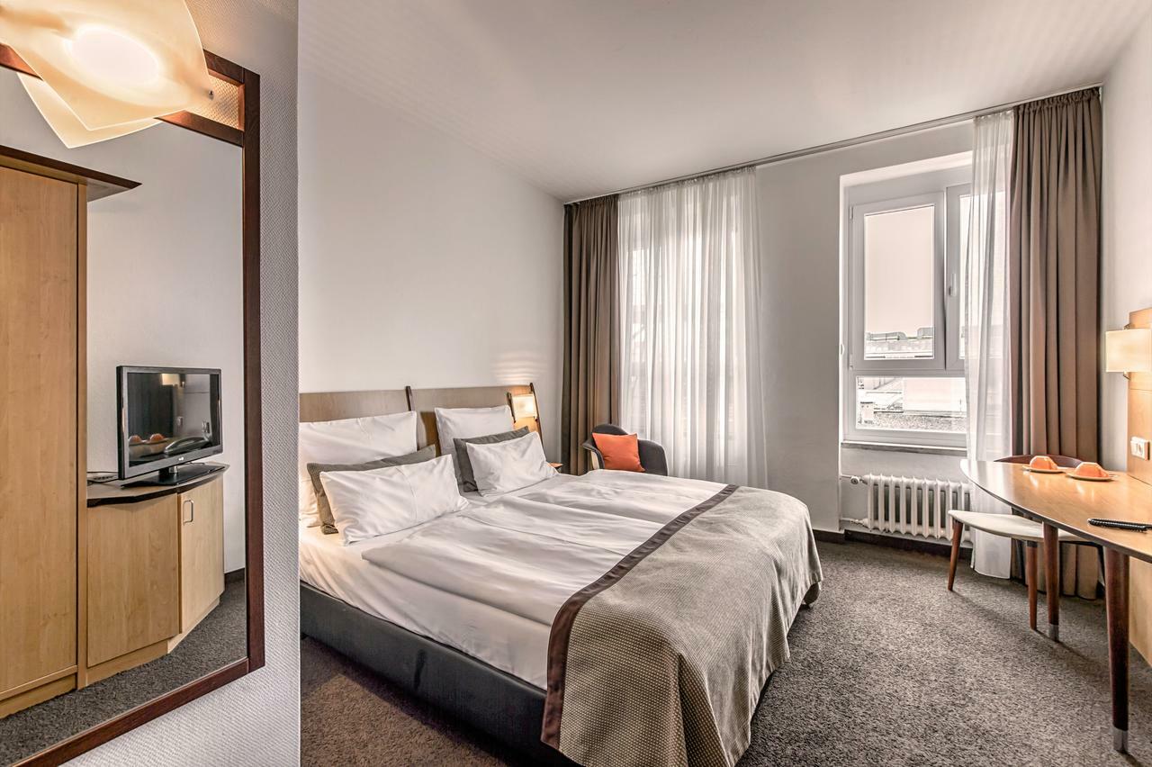Boutique Atrium 4*